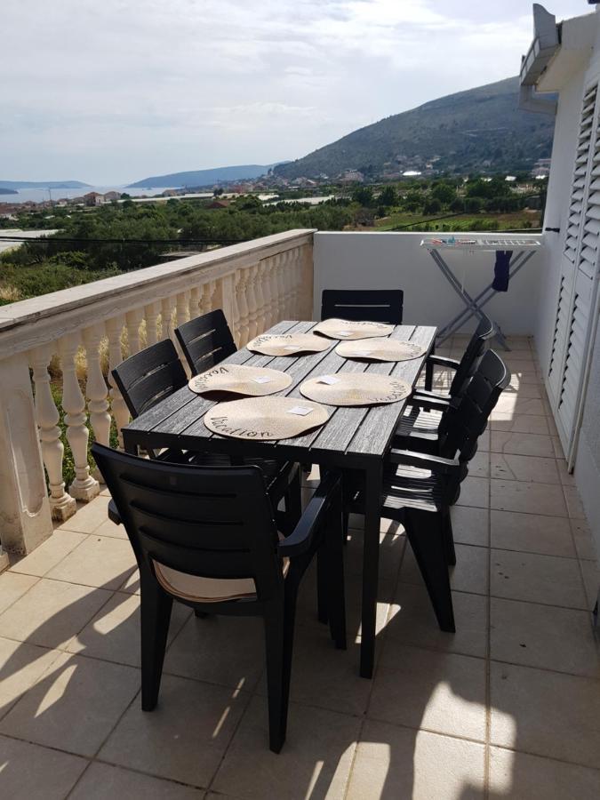 Apartment Blanka With A Beautiful View Of Трогир Екстериор снимка